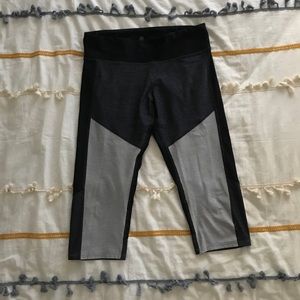 3/4 Length, color blocked, leggings